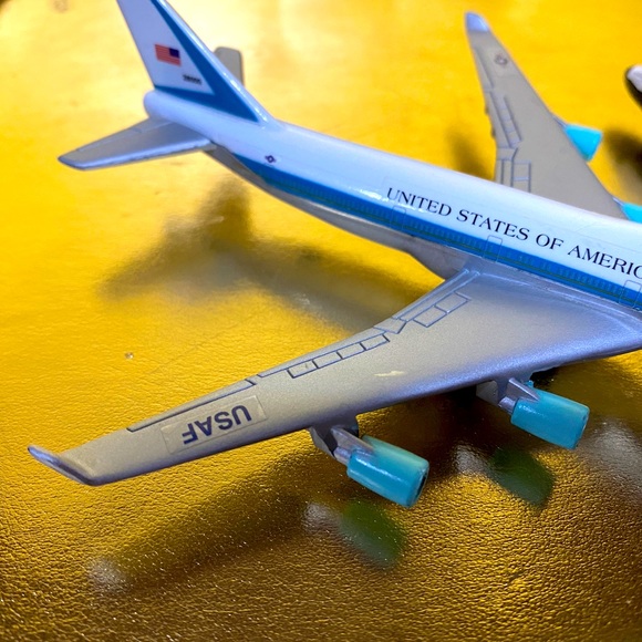 AIR FORCE ONE USA PRESIDENT BOEING 747 & USA NASA SPACE SHUTTLE COLLECTIBLE - Picture 3 of 13